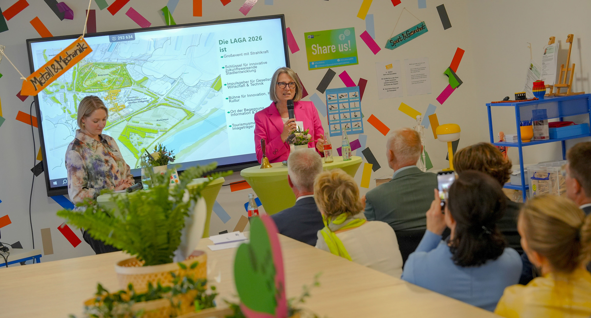 LAGA GmbH-Geschäftsführerin Annette Nothnagel beim Regionalforum zu Gast mit ihrem Impulsvortrag: „Die Landesgartenschau Neuss 2026 – Chancen für die regionale Wirtschaft“. | Foto: IHK Mittlerer Niederrhein